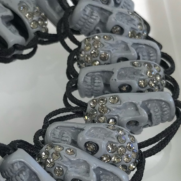 Skull Rhinestone adjustable bracelet - Picture 2 of 3